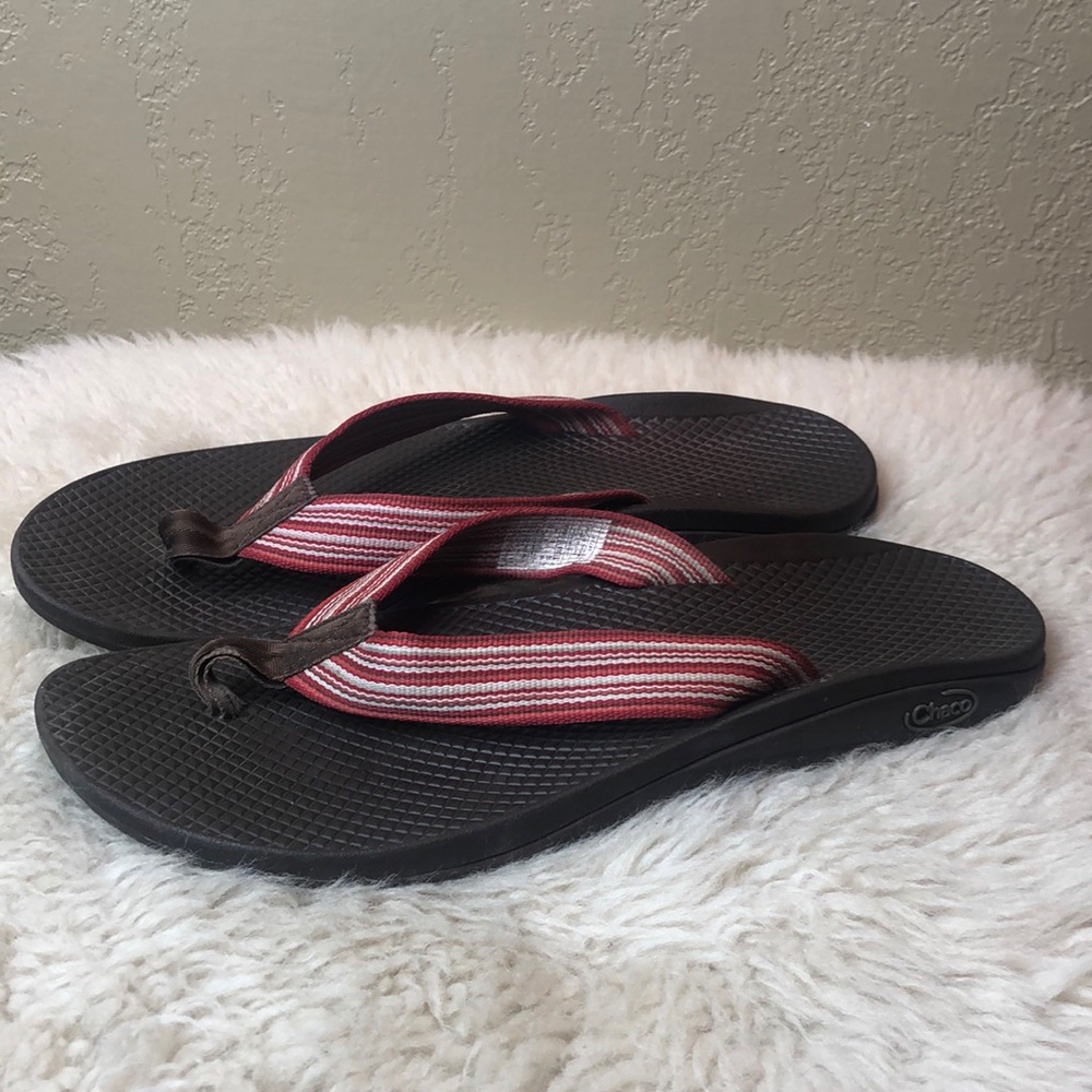 Chaco Womans Brown Red Flip Flop